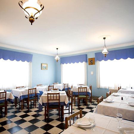 Hostal La Casilla Guitiriz Bagian luar foto